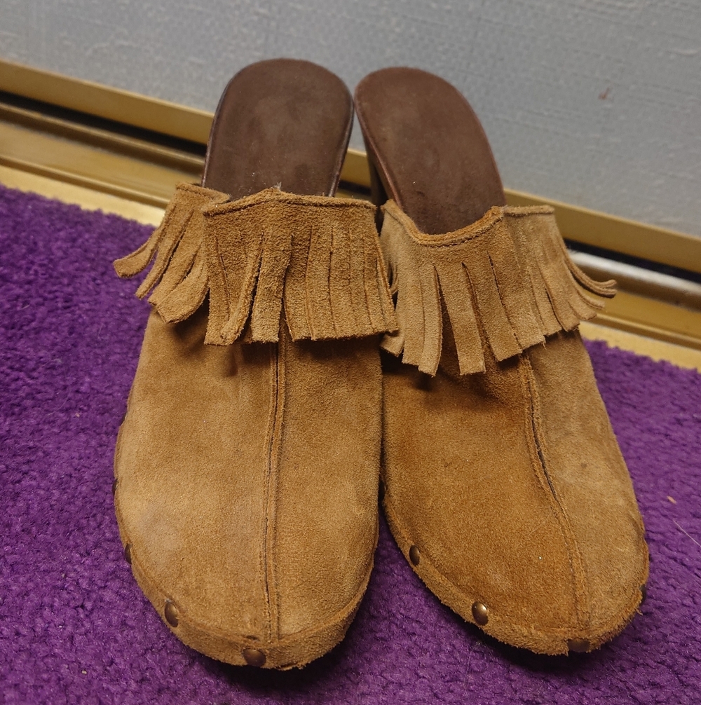 Suede Fringed Mules in Brown